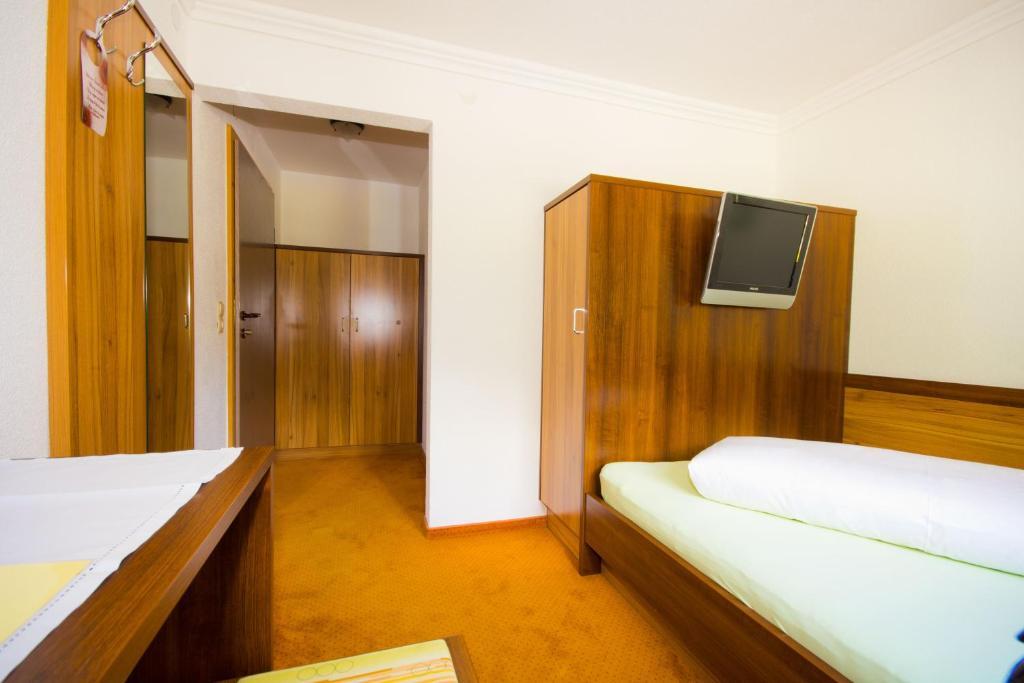 Hotel Garni Hainbacherhof Solden Room photo
