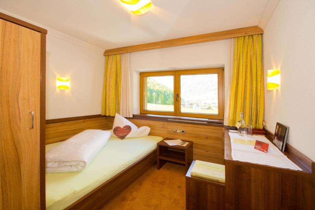 Hotel Garni Hainbacherhof Solden Room photo